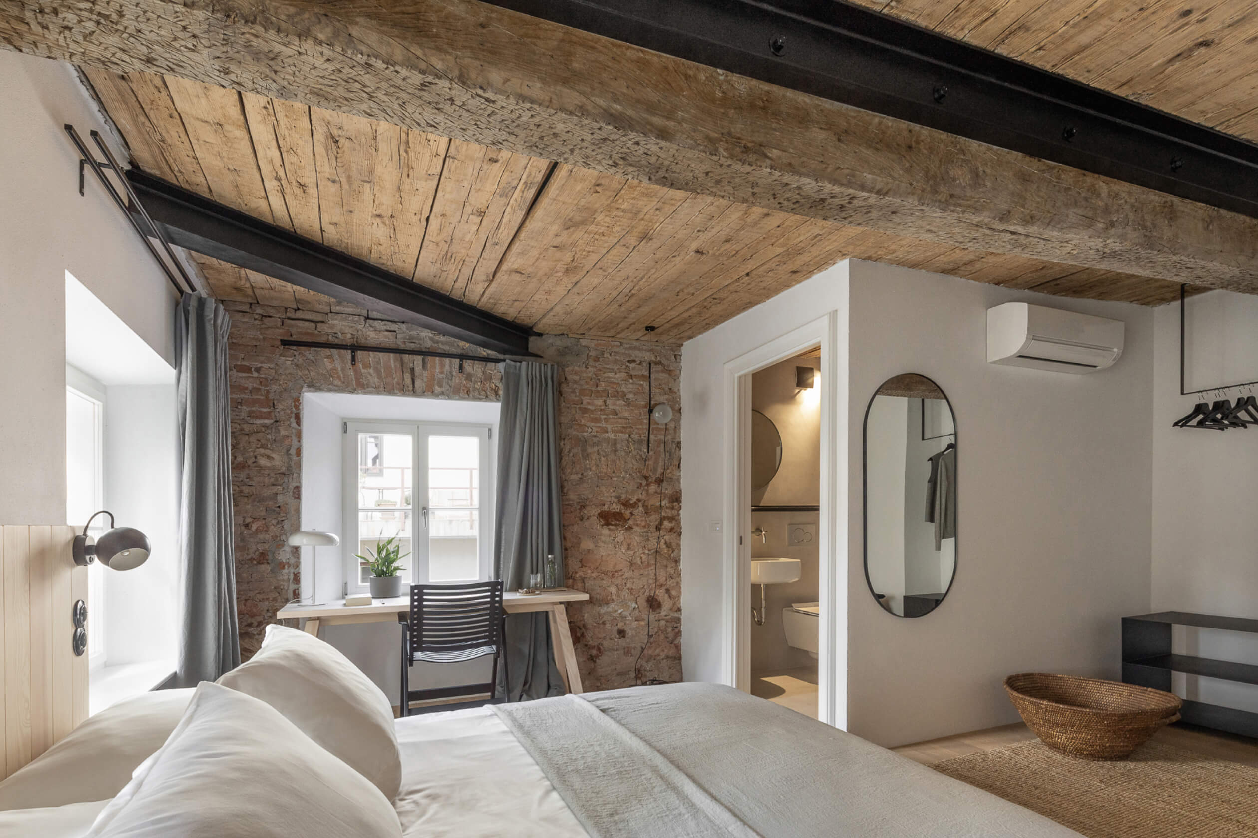 Hotel1550 Ljubljana - Beam